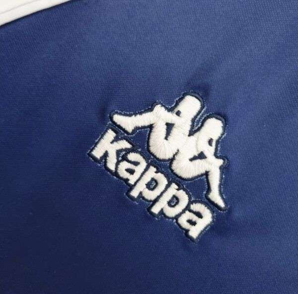 Zoom sur le logo du maillot vintage Bilbao Extérieur 1997/1998.