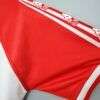 Zoom sur la manche du maillot vintage Bilbao "Centenaire" 1997/1998.