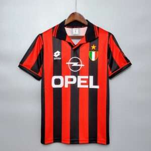 Vue avant du maillot vintage AC Milan Domicile 1996/1997