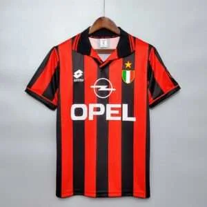 Vue avant du maillot vintage AC Milan Domicile 1996/1997