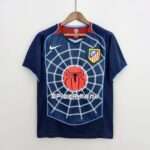 Vue avant du maillot vintage Atlético Madrid Extérieur 2004/2005.