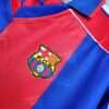 Zoom sur le logo du maillot vintage maillot vintage FC Barcelone 1992/1995.