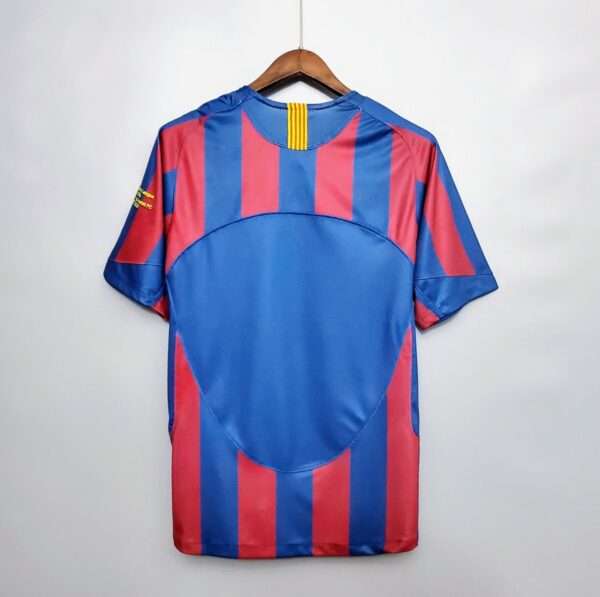 Vue arrière du maillot vintage FC Barcelone Finale Ligue des Champions 2006.