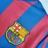 Détail du logo sur le maillot vintage FC Barcelone Finale Ligue des Champions 2006.