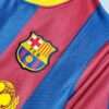 Détail du logo sur le maillot Barcelone 2011