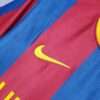 Détail du sigle sur le maillot Barcelone 2011