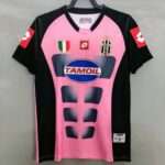 Vue avant du maillot vintage Juventus Gardien "Rose" 2002/2003