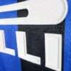 Zoom sur le logo du maillot vintage Inter Milan Domicile 1998/1999