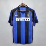 Vue avant du Zoom sur le logo du maillot Inter Milan 2001