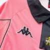 Zoom sur les logos du maillot vintage Juventus "Centenaire" 1997/1998.