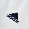 Zoom sur le logo du maillot Real Madrid 2001