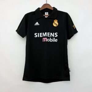 Vue avant du maillot vintage Real Madrid Extérieur 2002/2003.