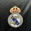 Détail du logo sur le maillot vintage Real Madrid Extérieur 2006/2007