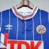 Zoom sur les logos et col du maillot vintage Ajax Amsterdam Extérieur 1989/1990