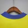 Présente le col du maillot vintage Arsenal Finale Coupe d'Angleterre 1979