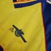 Zoom sur le logo du maillot vintage Arsenal Extérieur 1988/1991