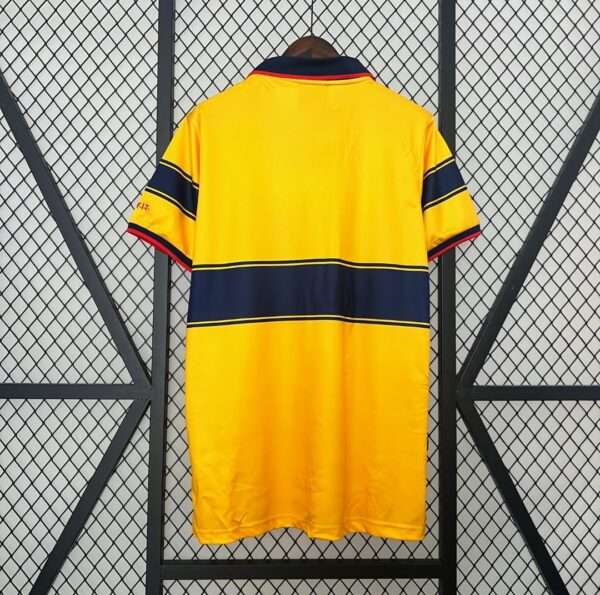 Vue arrière du maillot vintage Arsenal Extérieur 1997/1999
