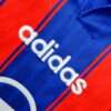 Zoom sur le logo du maillot vintage Bayern Munich Domicile 1995/1997