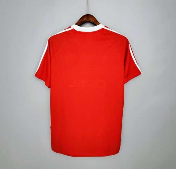 Vue arrière du maillot vintage Bayern Munich Domicile "Europe" 2000/2002
