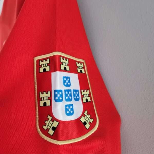 Zoom sur le logo du maillot vintage Benfica Domicile 1972/1973