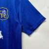 Zoom sur la manche du maillot vintage Chelsea Domicile 1995/1997