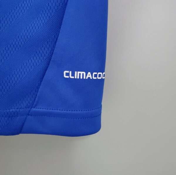 Zoom sur les coutures du maillot vintage Chelsea Domicile 2012/2013
