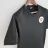 Zoom sur la manche et col du maillot vintage Benfica Gardien 1966/1979