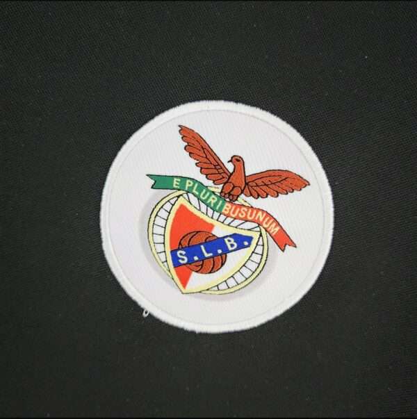 Zoom sur le logo du maillot vintage Benfica Gardien 1966/1979