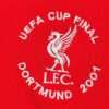Zoom sur le logo du maillot vintage Liverpool Finale Coupe UEFA 2001