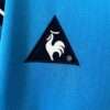 Zoom sur le logo du maillot vintage Manchester City Domicile 2001/2002