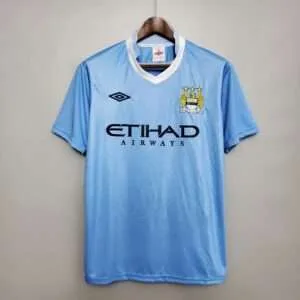 Vue avant du maillot vintage Manchester City Domicile 2011/2012