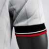 Zoom sur la manche du maillot vintage Manchester United Finale FA Cup 1983