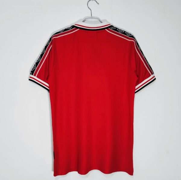 Vue arrière du maillot vintage Manchester United Domicile 1998/2000
