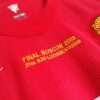 Zoom sur les logos du maillot vintage Manchester United Finale Ligue des Champions 2008