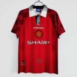 Vue avant du maillot vintage Manchester United Domicile 1996/1998