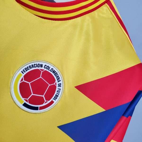 Zoom sur le logo du maillot vintage Colombie Extérieur Coupe du Monde 1990