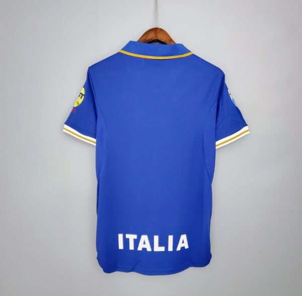 Vue arrière du maillot vintage Italie Domicile Euro 1996