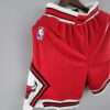 Zoom sur le coté du maillot vintage Chicago Bulls Extérieur Icon